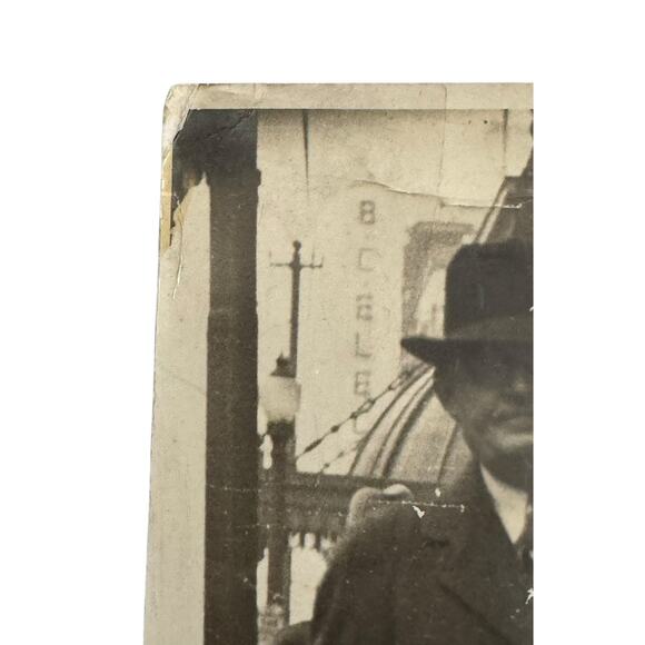 VTG 1938 Vancouver British Columbia Winter Power Couple Walking Stylish READ - Picture 7 of 9